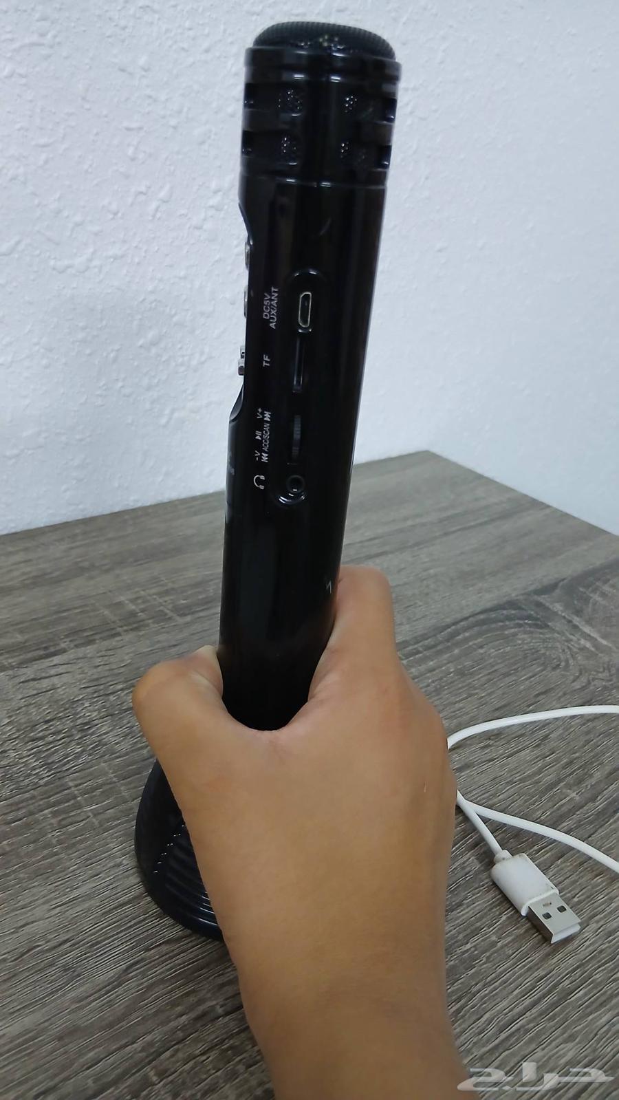 2-in-1 microphone and headset with sound filters64456462526723113