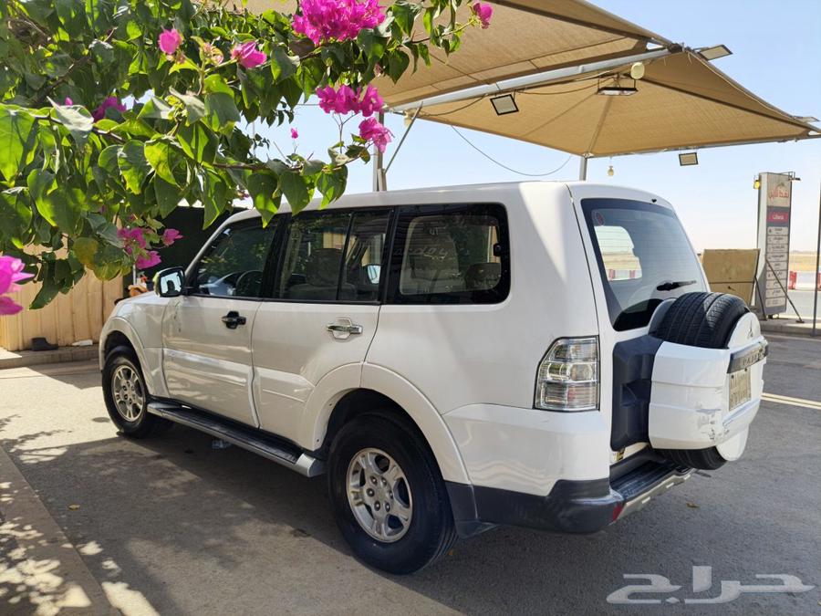 جيب ميتسوبيشي باجيرو للبيع 200864613691755649112