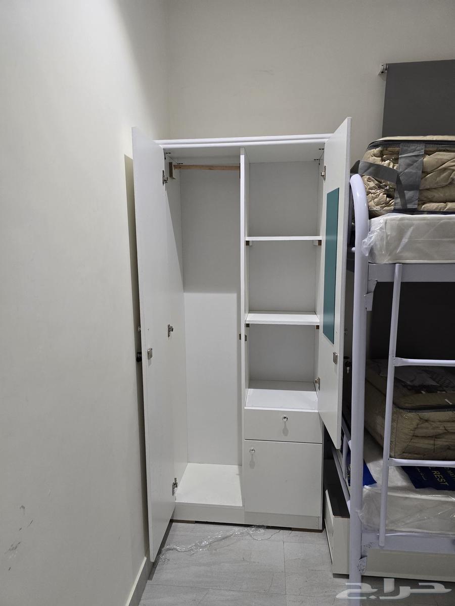 دولاب خشب بابين جديد الون ابيض64452103392643110