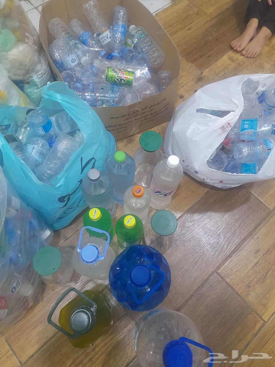 علب بلاستيك ومعدنية للبيع64453833723010110