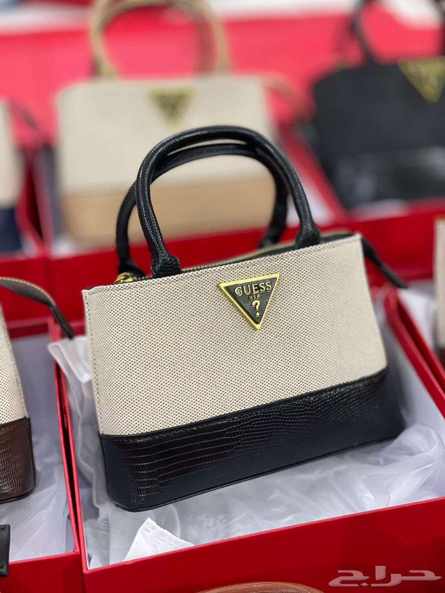GUESS brand first-class bags64452388254211111