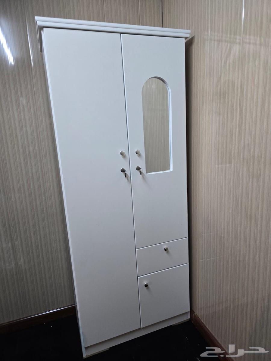 دولاب خشب بابين جديد الون ابيض64452103392643114