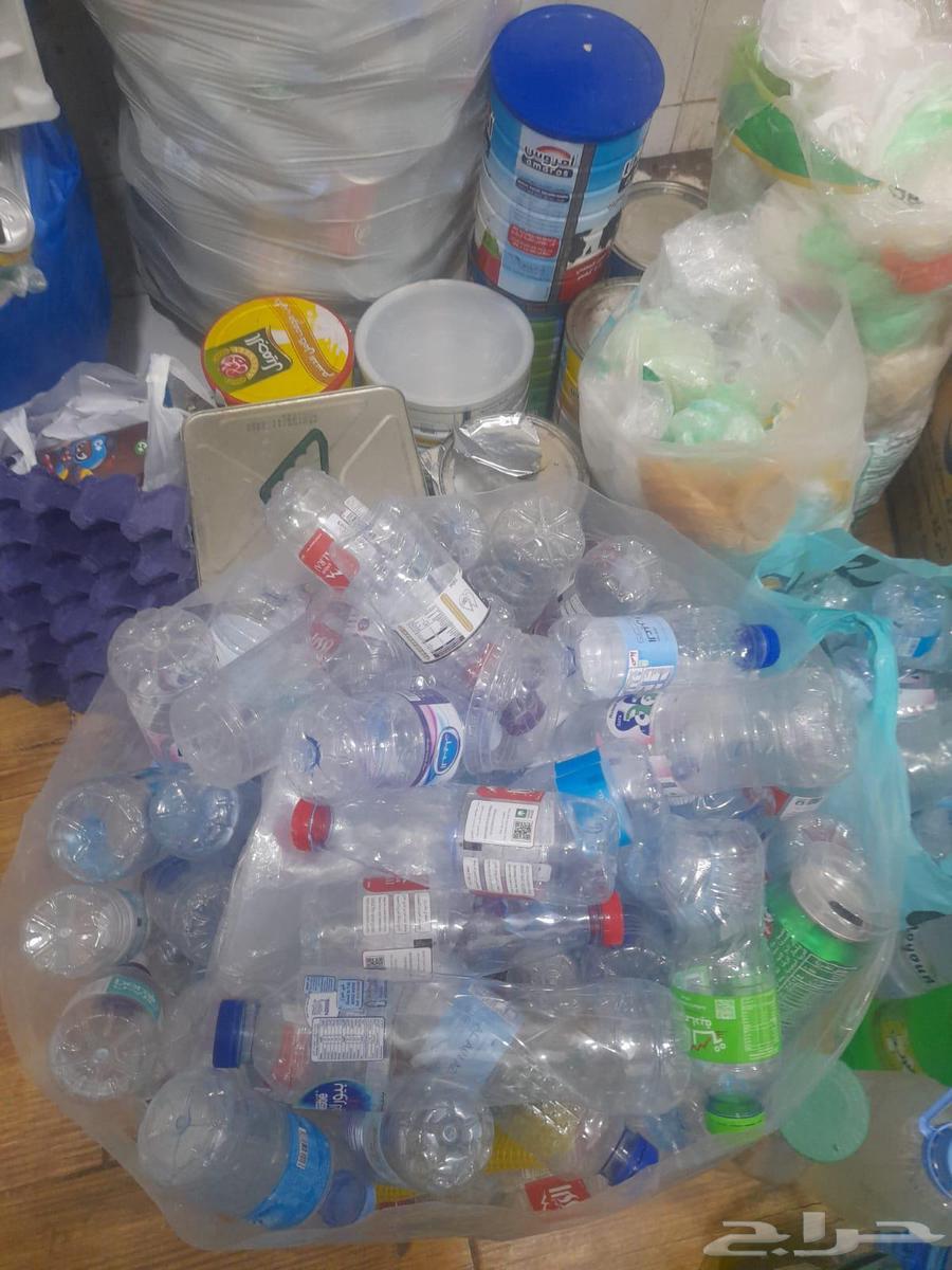 علب بلاستيك ومعدنية للبيع64453833723010113