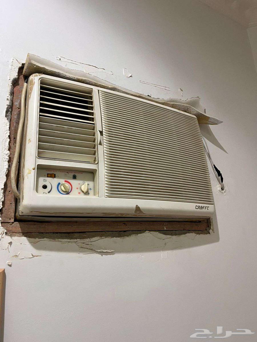 2مكيف شباك بحالة جيدة بسعر 750 ريال سبب البيع السفر النهاءي64450185029251111