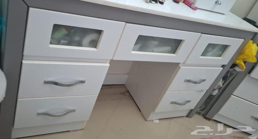 غرفة نوم مستعملة نظيفة للبيع شبه جديدة64450435343746112