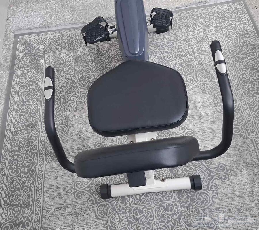 Clean sports bicycle, light use64451298112514112