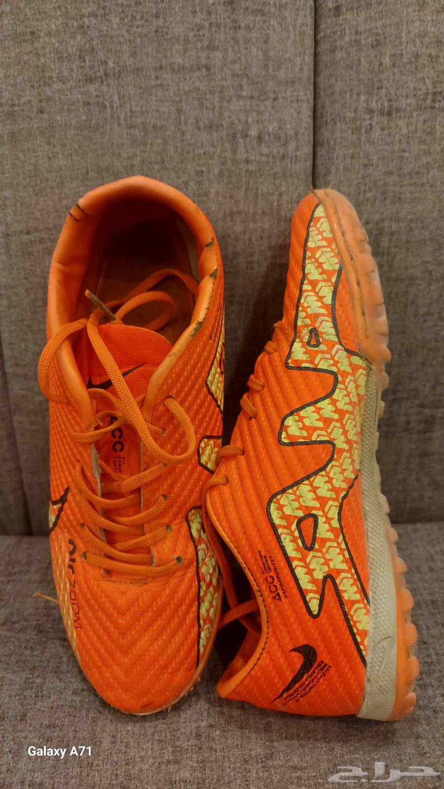 حذاء كرة قدم نايك شبه جديدي مقاس(38)64455400267905112