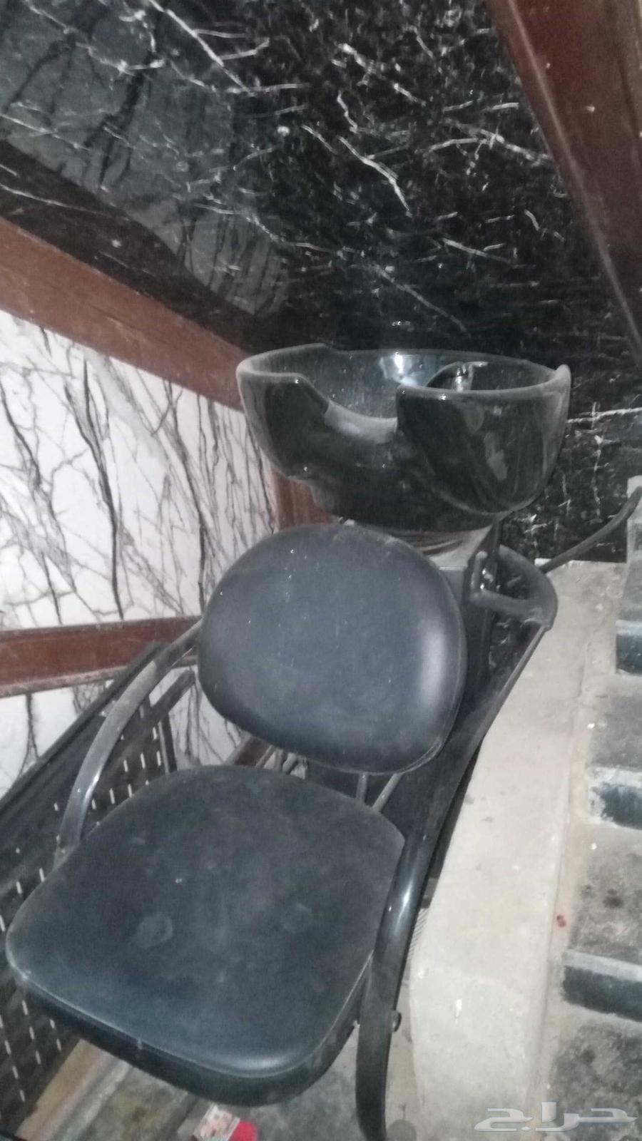 للبيع كراسي محل حلاق في العزيزية64455659344257110