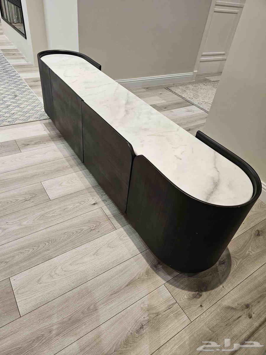 طاولة تلفزيون من خشب ورخام 2 متر64453475820033112