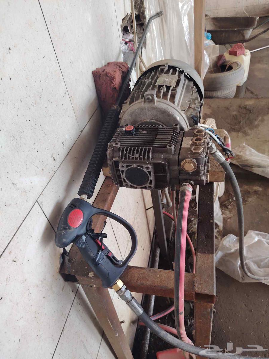 لبيع معدات مغسلة سيارات بالصور المرفقه المعدات ترمبة 170 بار64616140320513111