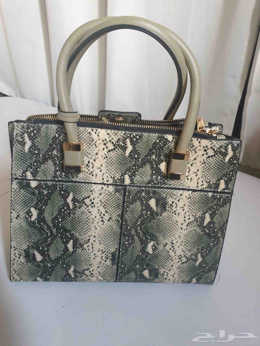 شنط من ميلانو استعمال بسيط جدا64453311756289110