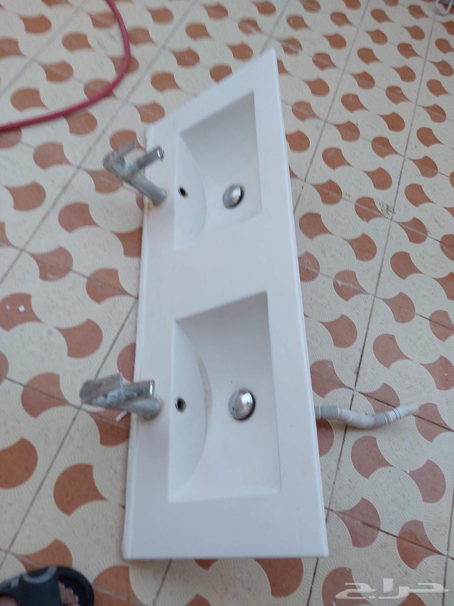 البيع سراميك مستعمل ومغسلة نظيفه64454729252610112