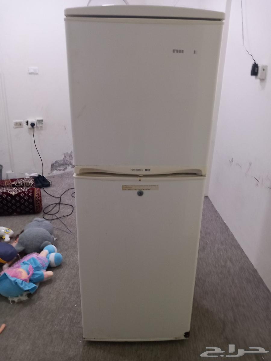 للبيع ثلاجة نيكاي NIKAI موديل NRF250AF564456074502401110