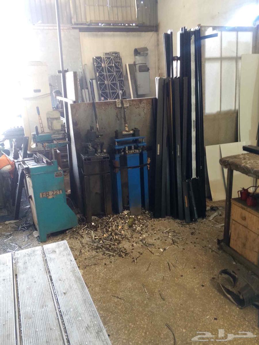 المنيوم باب شبابيك قزاز موجود64451499347329111