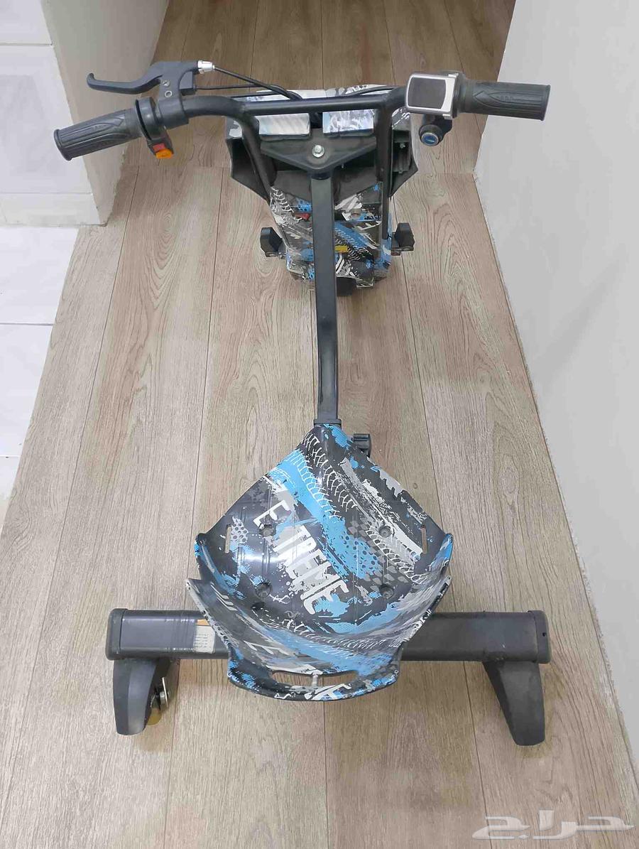 Scooter for sale, Mashallah, Allah be praised, two keys with new charger64455577224065112