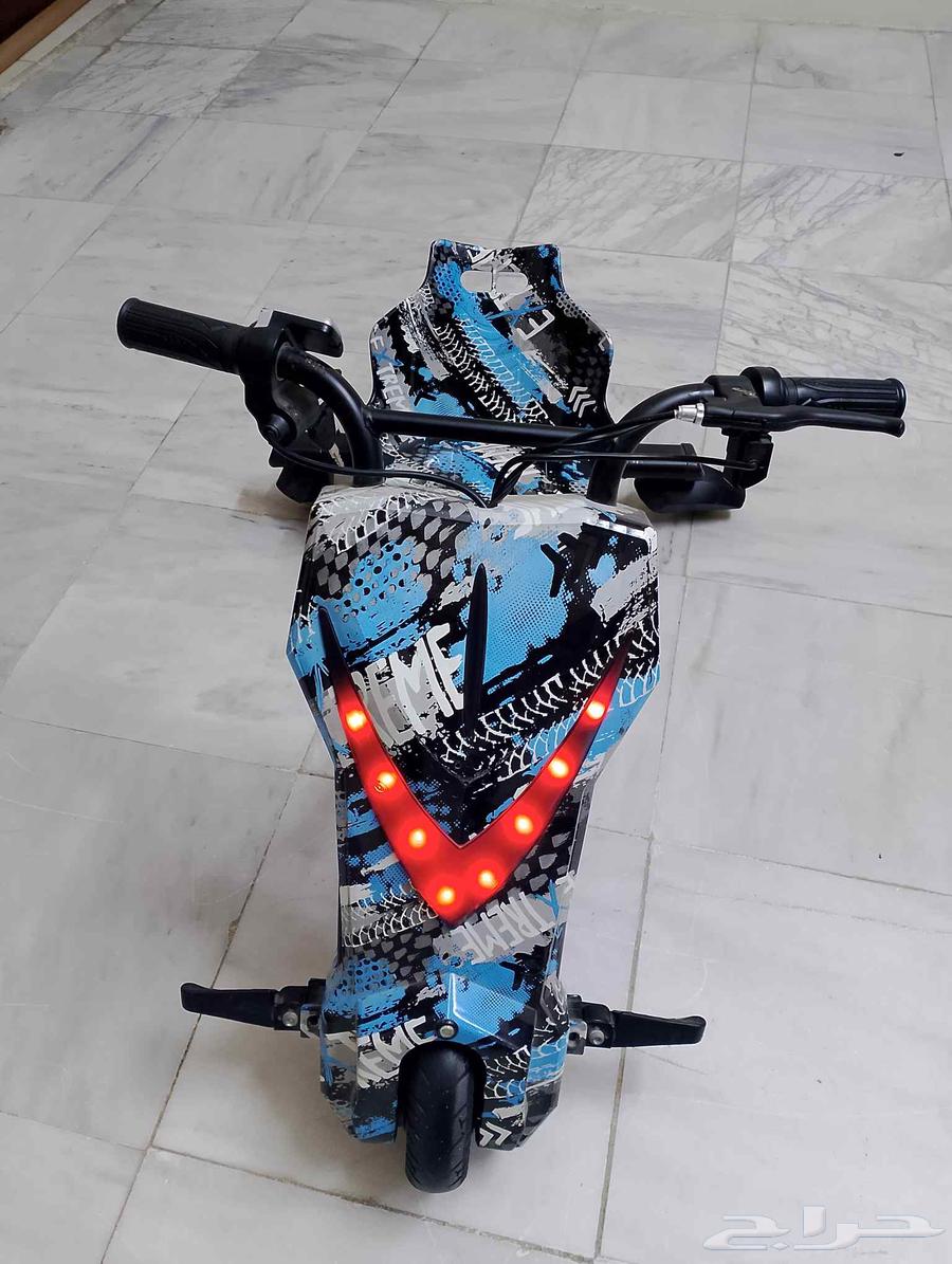 Scooter for sale, Mashallah, Allah be praised, two keys with new charger64455577224065110