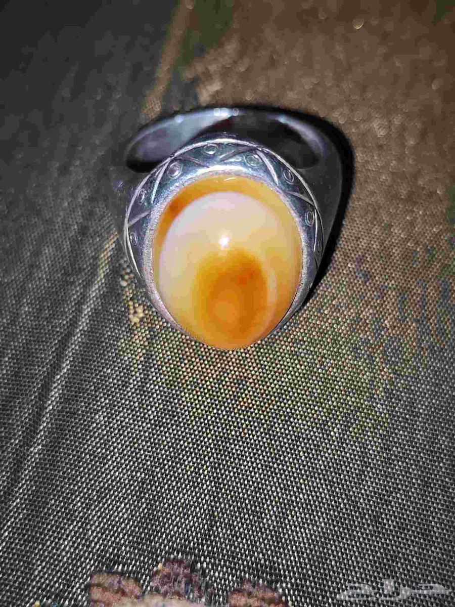 Ancient yellow agate64455345584385111