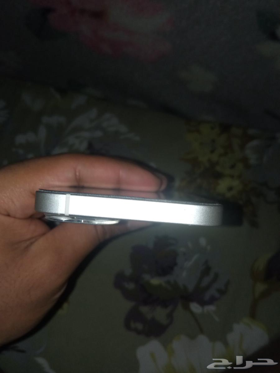 آيفون 13 أبيض بمساحة 256 وسعة بطارية 94 ولا يوجد به خدوش64450892732930111