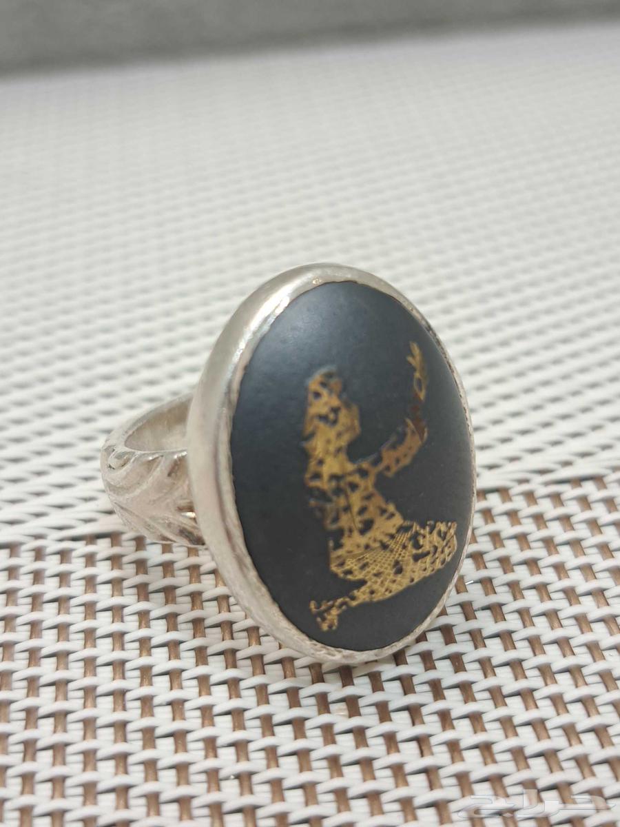 Rings for sale.. precious stones.. comments64454743093251114