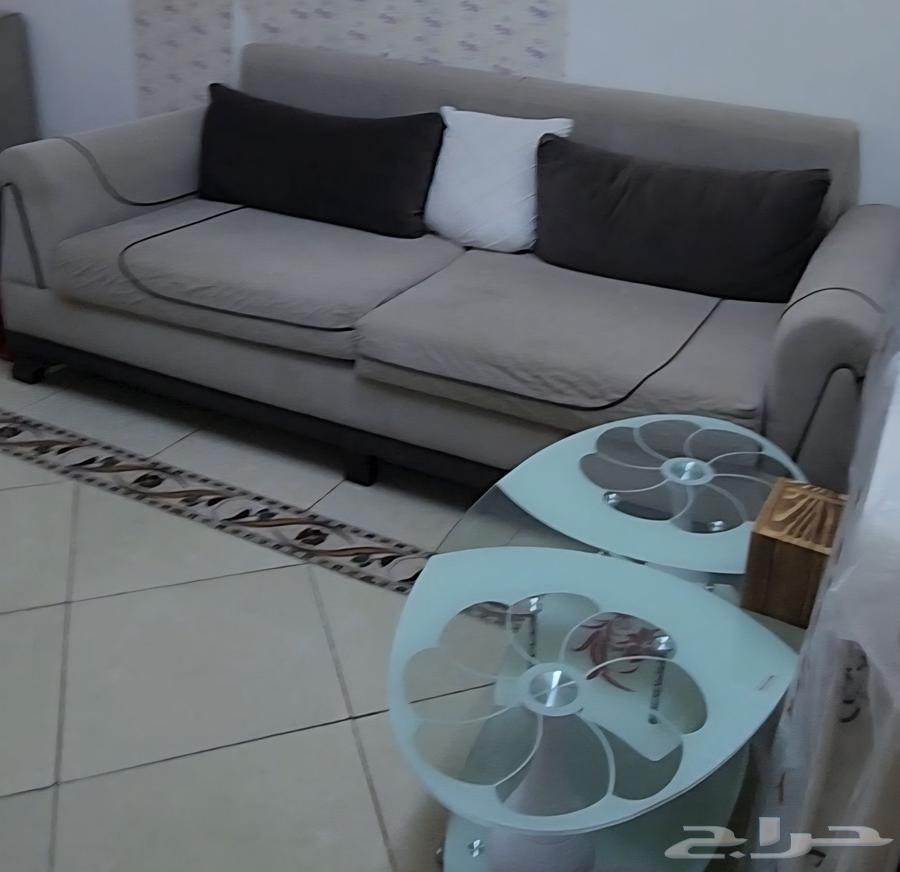 Sofas with tables64450637845635110