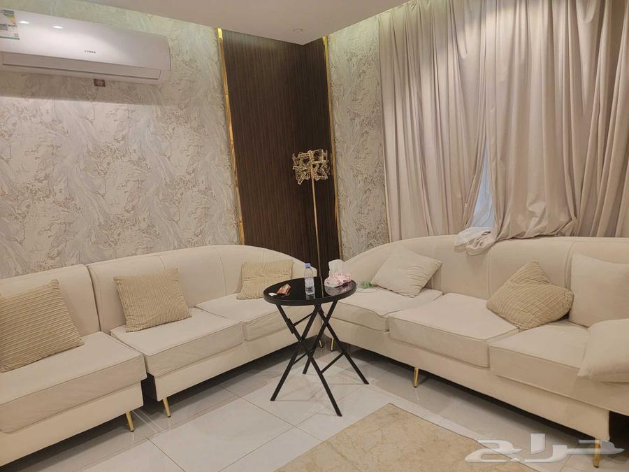 كنب للبيع نظيف جدا على السوم64453353064705112