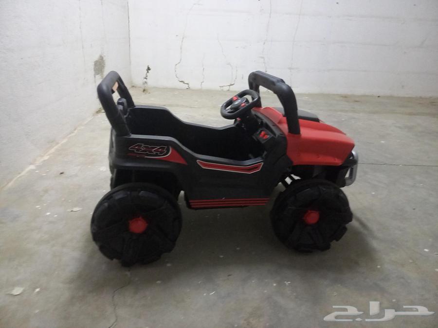 سياره اطفال شبه جديده64456462401155110