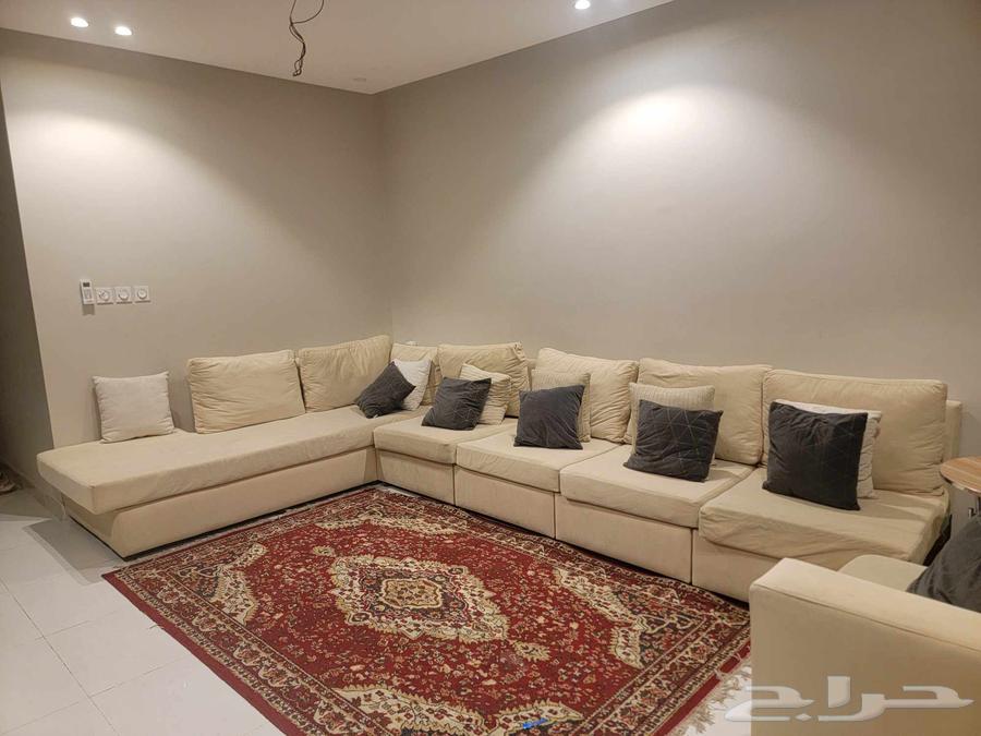 كنب للبيع نظيف جدا على السوم64453353064705111