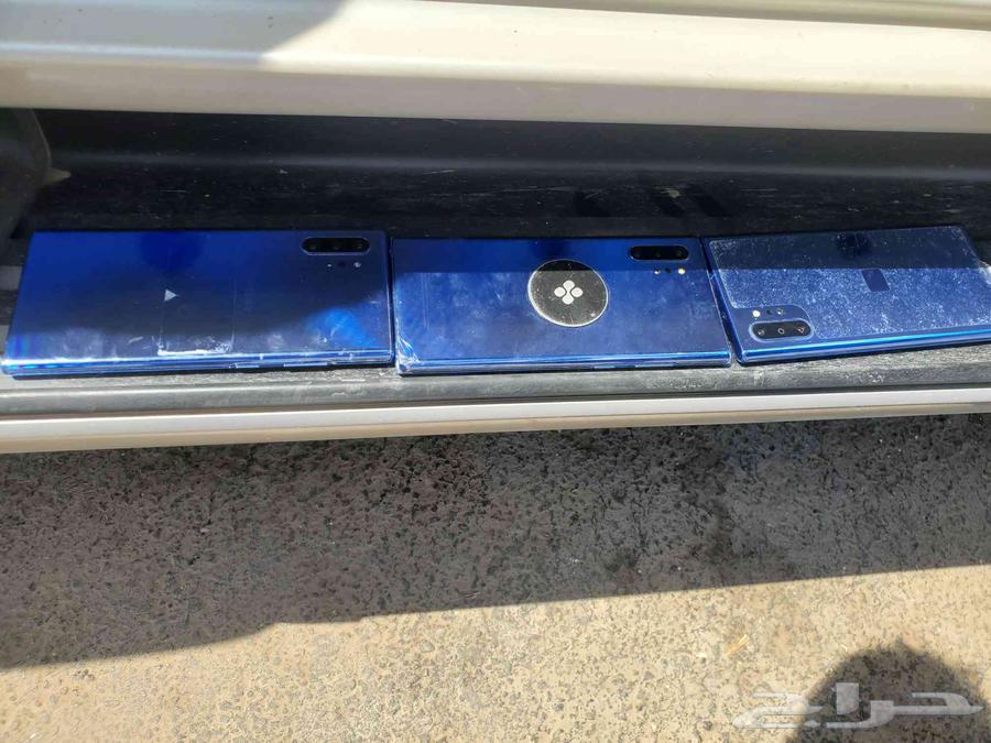 4 Galaxy Note 10 Plus 5G devices with screens for 1000 Riyals64452415372291110