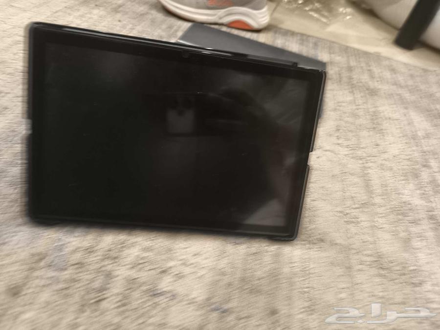 Tired with 500 riyals including keyboard, regular cover, and charger64456019079298111