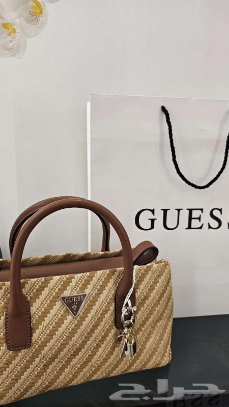 شنطة ماركة GUESS الأصلية للبيع64456612814209112
