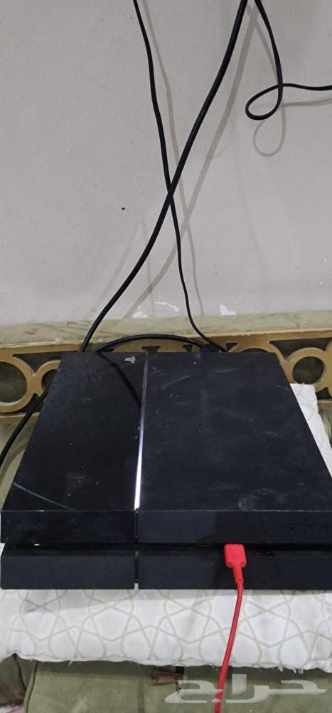 للبيع بلاستيشن 4 استخدام قليل جدا السعر 700 ريال64454482121217110