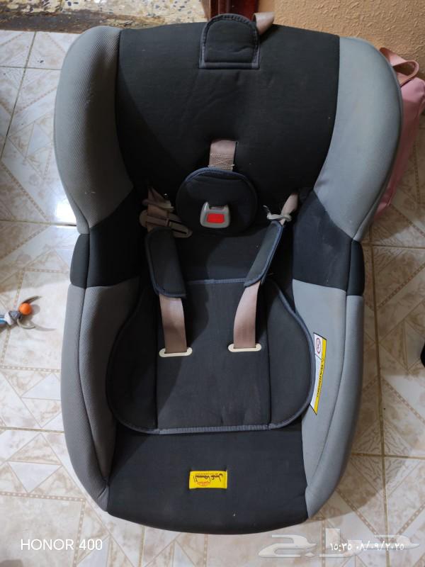 كنب و كرسي سيارة للاطفال و سرير هزاز للبيع64453448239489114