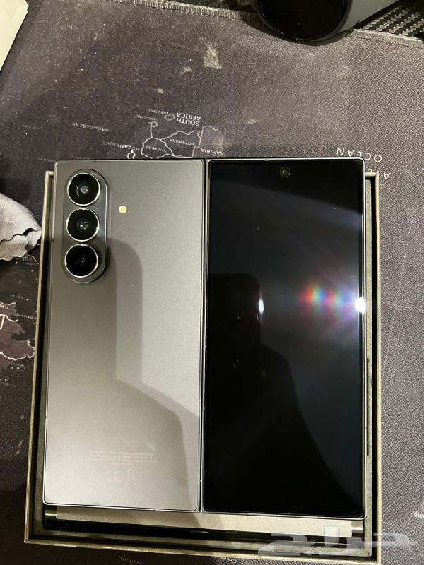 Samsung Z Fold 7, almost new, used for less than a week, 512GB64449691011587114