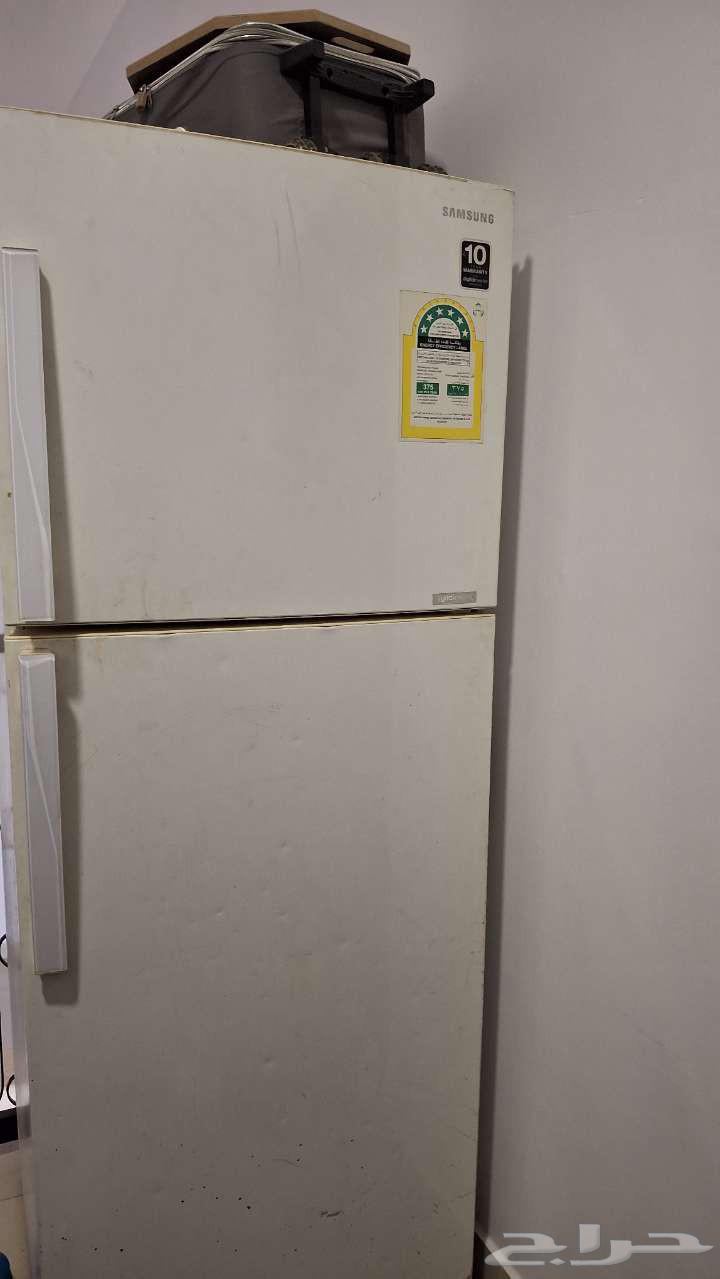 ثلاجة قديمة للبيع64456407031937111
