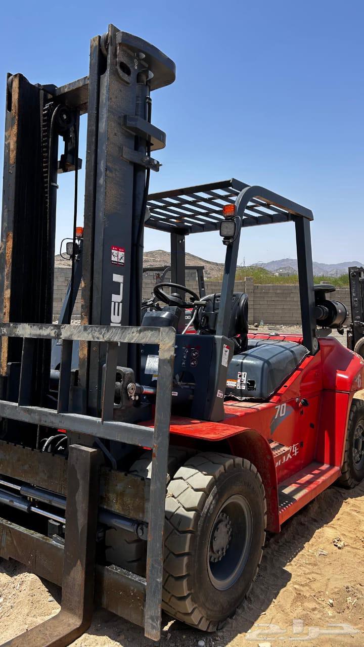 رافعه شوكيه لتحميل وتنزيل التريلات والايجار الشهري64617112955267111