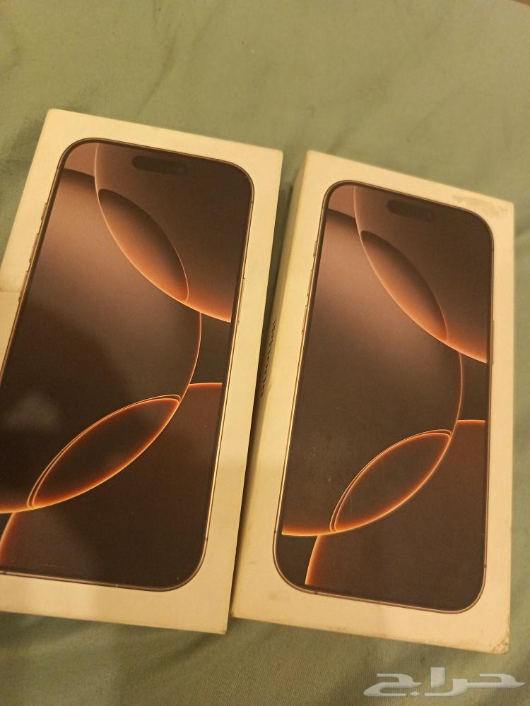 He has two iPhone 16 Pro titanium desert color 128GB64435013323138110