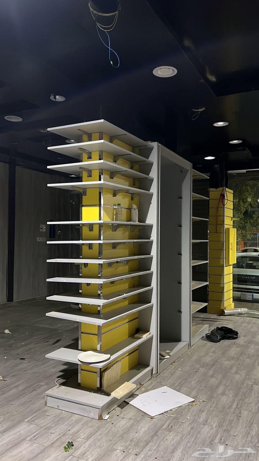 للبيع رفوف 6 متر للبيع المستعجل ب 30064620179878785111