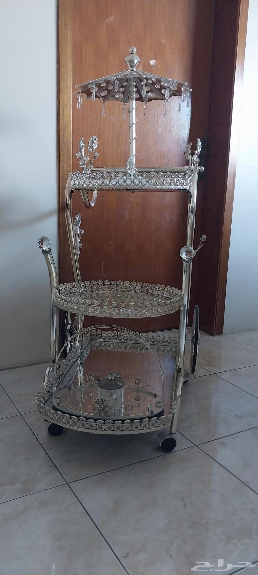 ...Vase .and.Car.64452657991299112