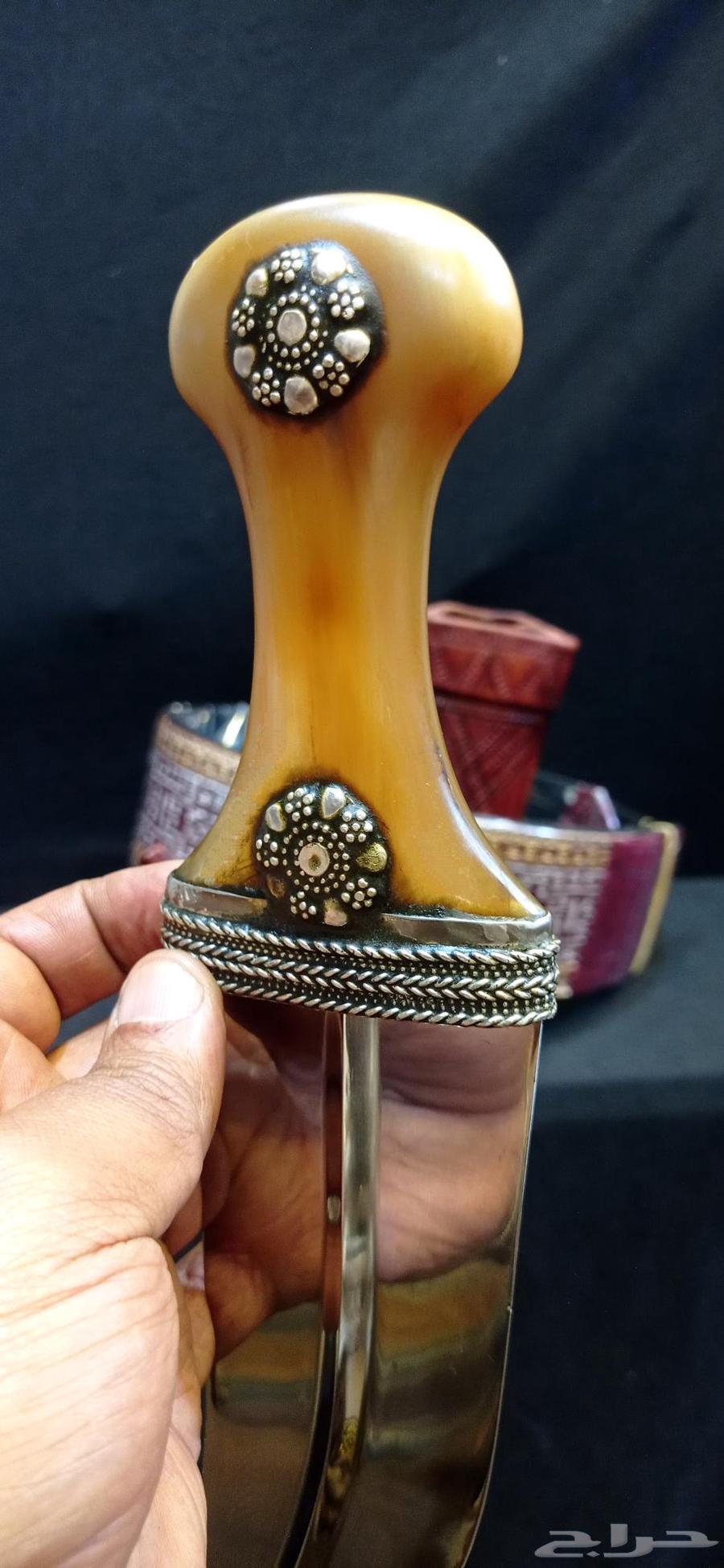 جنبيه بيضاني64456927153410112