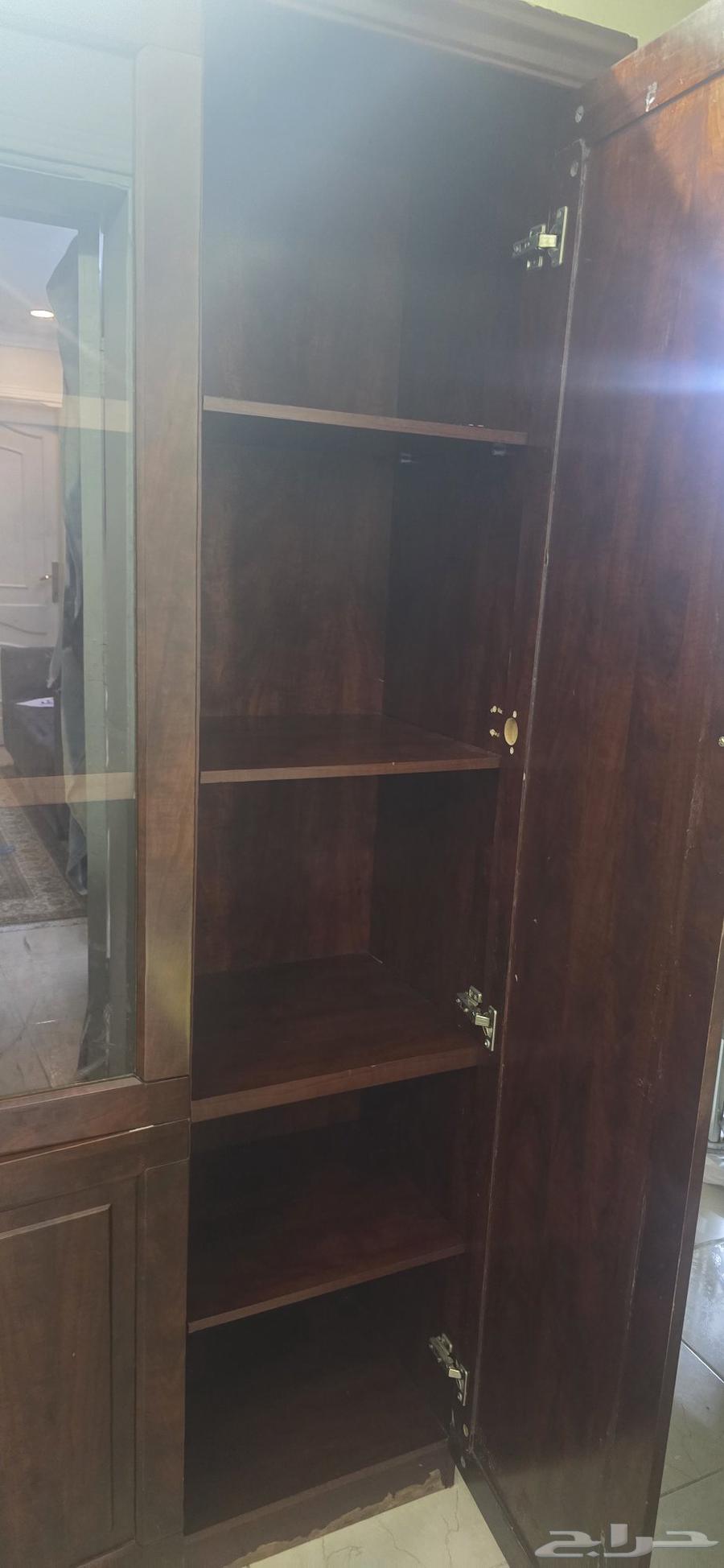 دولاب خشب السعر 150 ريال64456060556161111