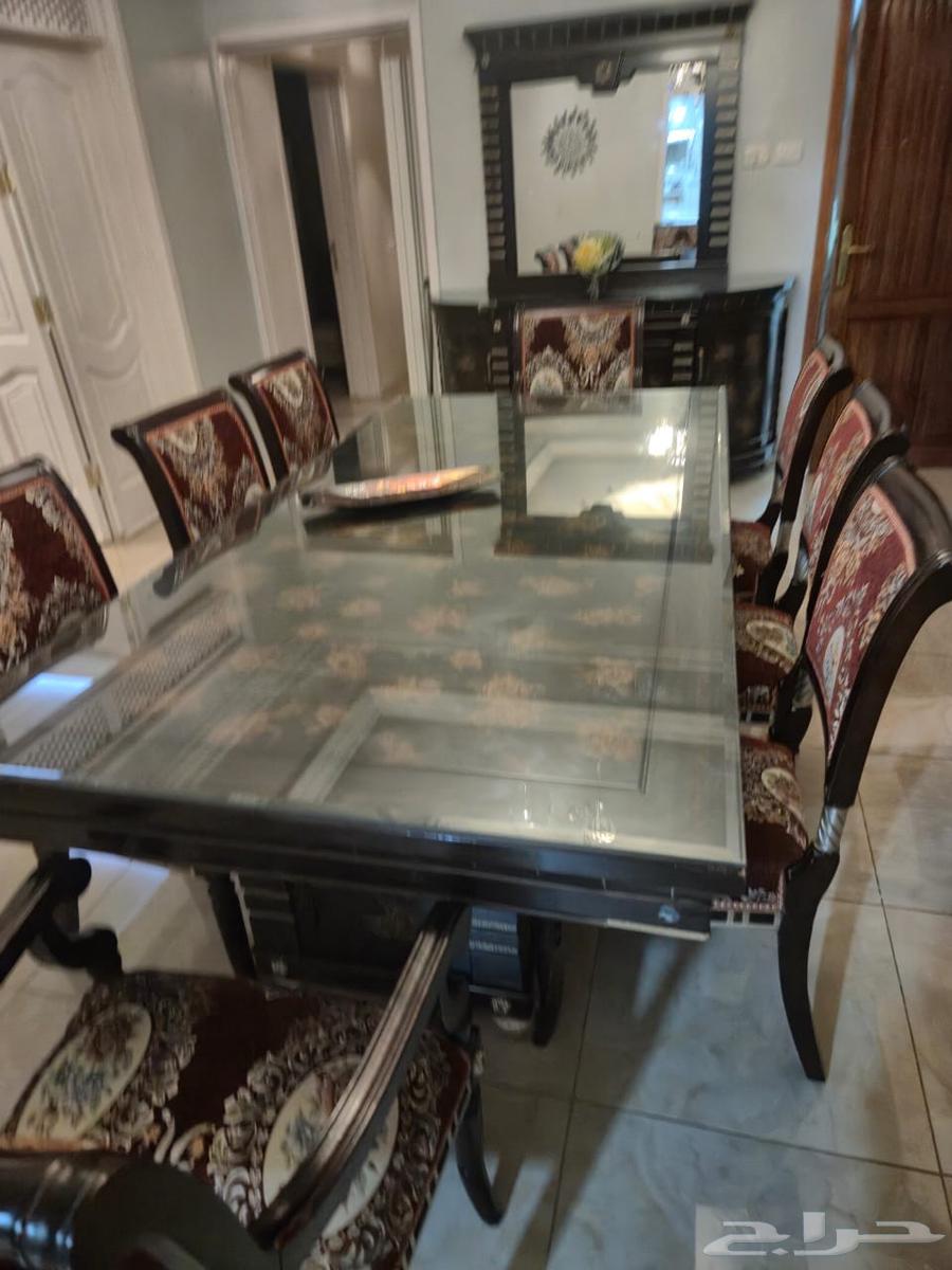 Dining table with 8 chairs and cabinets64456213108867110