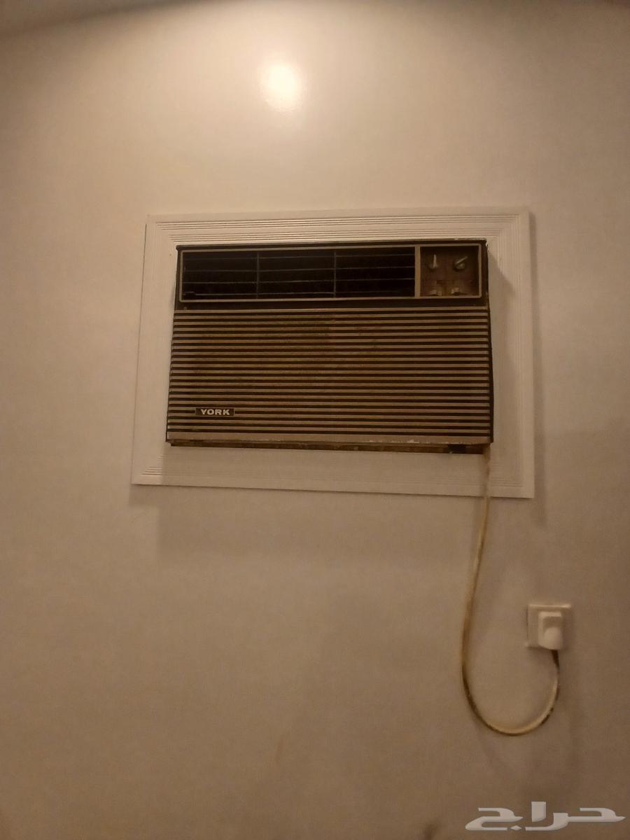 ثنين مكيفات للبيع نظيفه64454715710979110