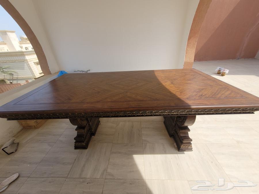 Dining table64461255047427110