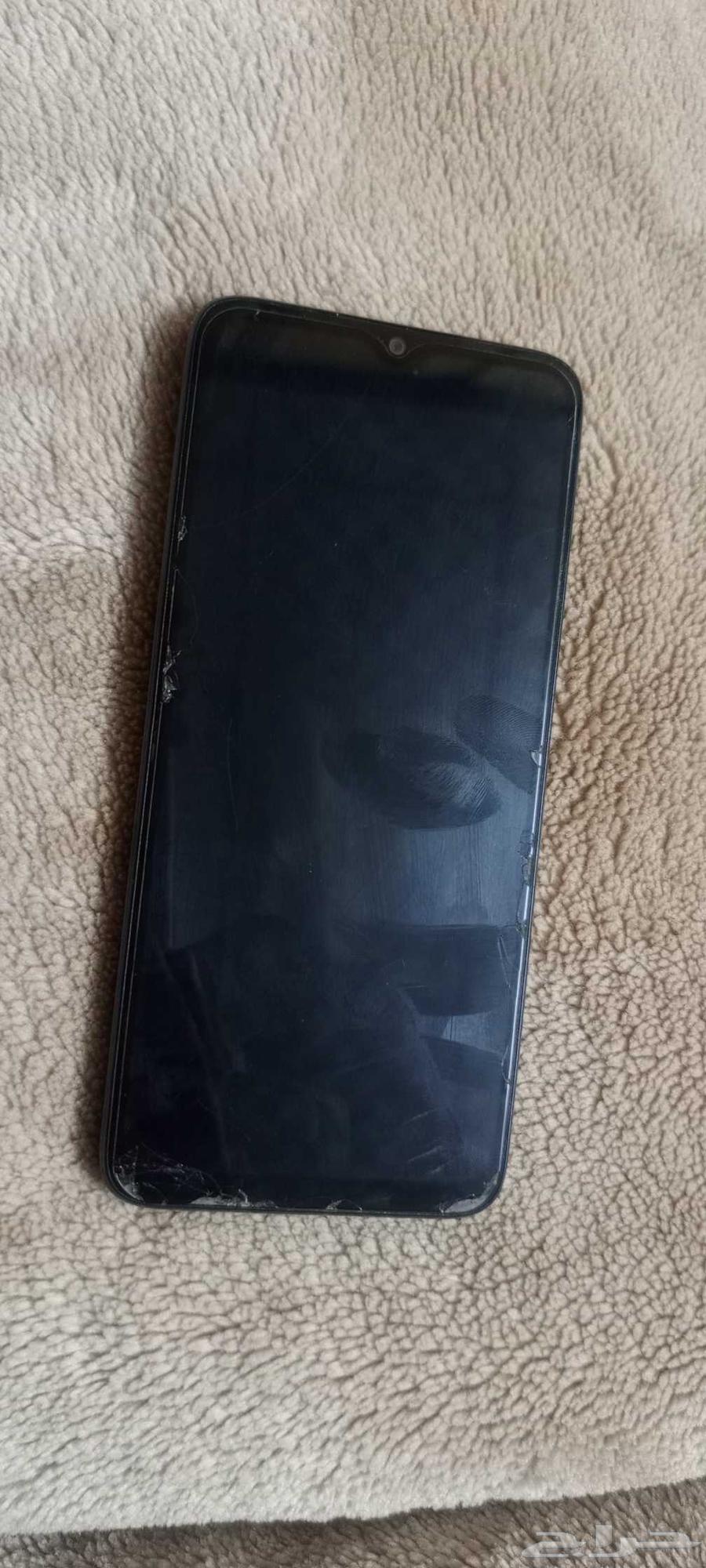 جوال هونر x6a لون اسود نظيف والكسر فقط فالحمايه64458184811523114