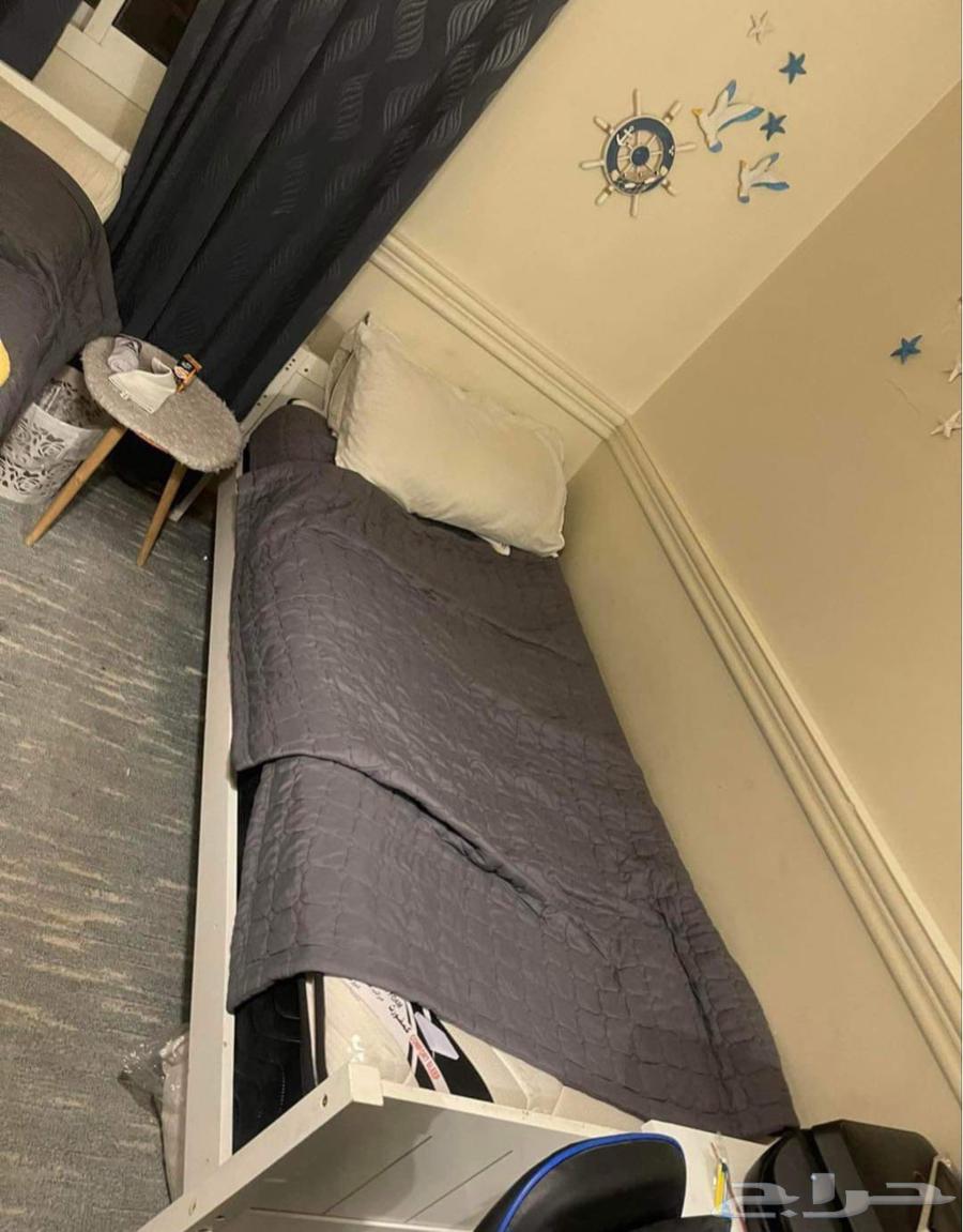 غرفة نوم خشب سويدي شبه جديدة64460898594819113