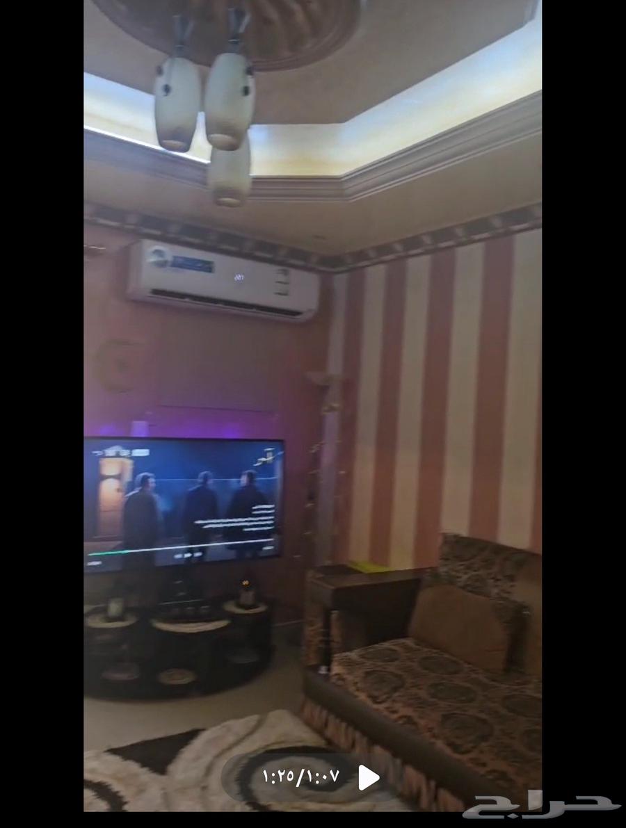 كنب مستعمل بحاله جيده ب 250 ريال64460652834947111