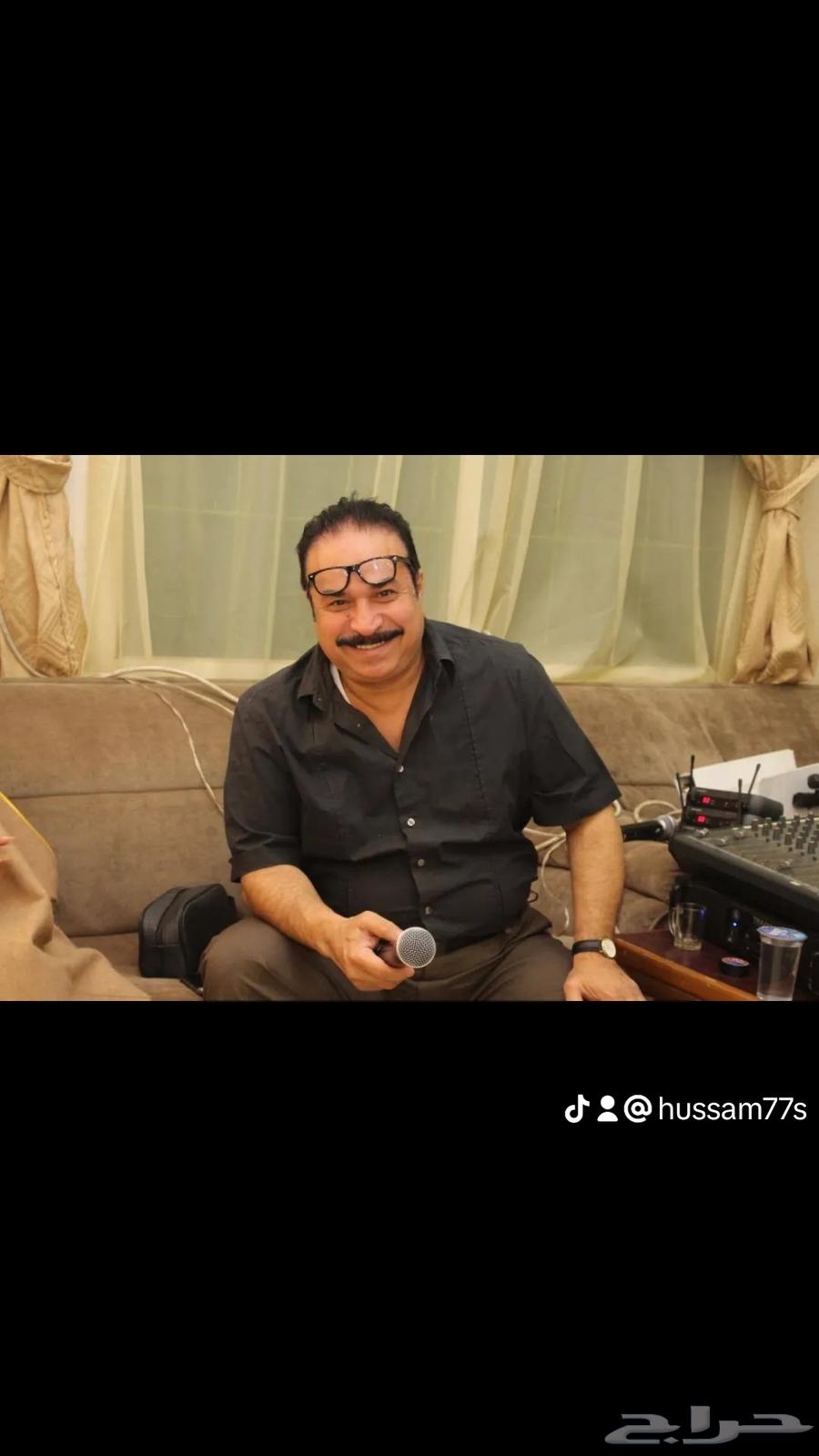 عازف بيانو64463930930690111