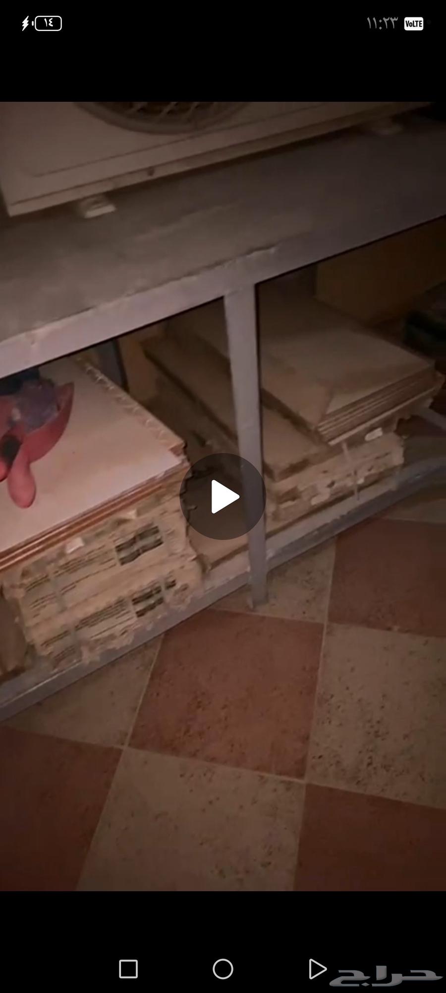 Table with new marble64464196194817110