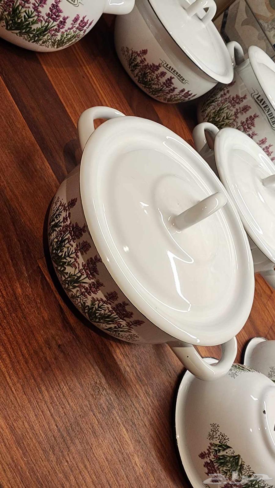 Luxury authentic Ukrainian-made cooking pots. Some new and some used in good condition64463889193474111