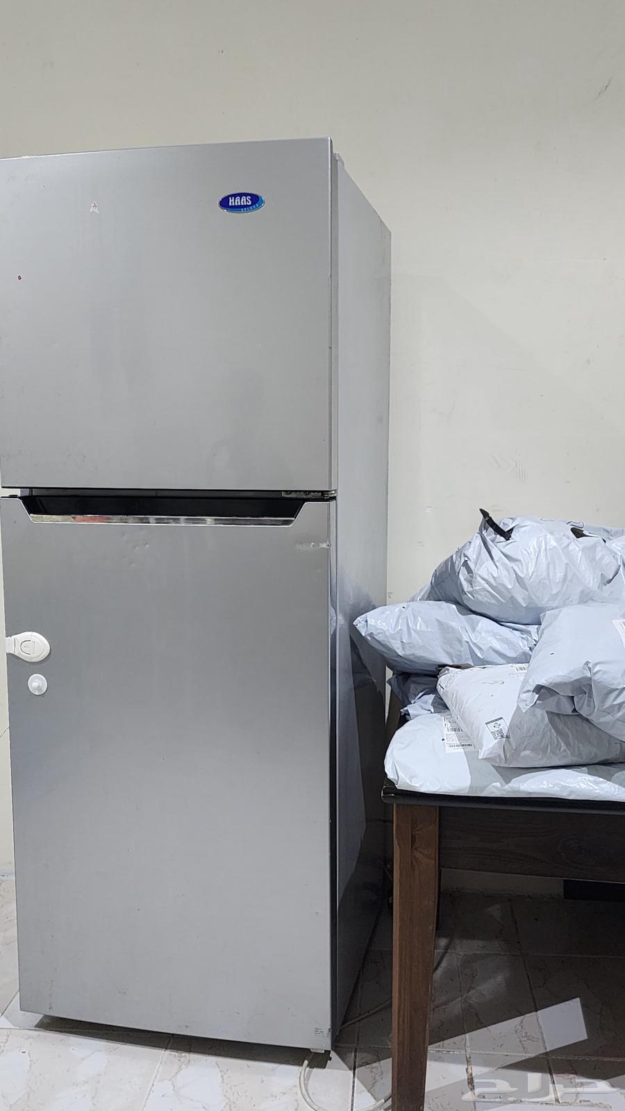 6 cubic feet Hash refrigerator in excellent condition with 6 kg washing machine64462171735811110